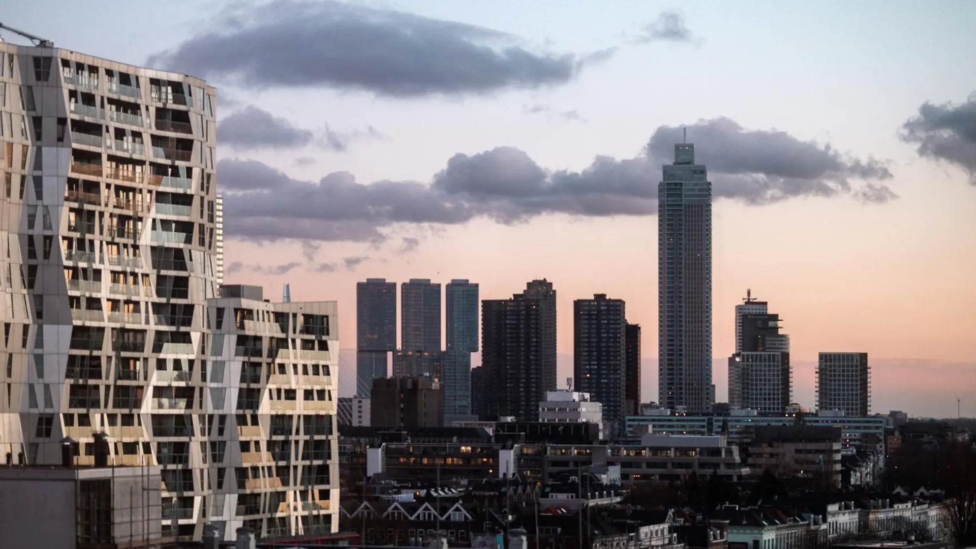 Premier Suites Rotterdam 4*,  Netherlands